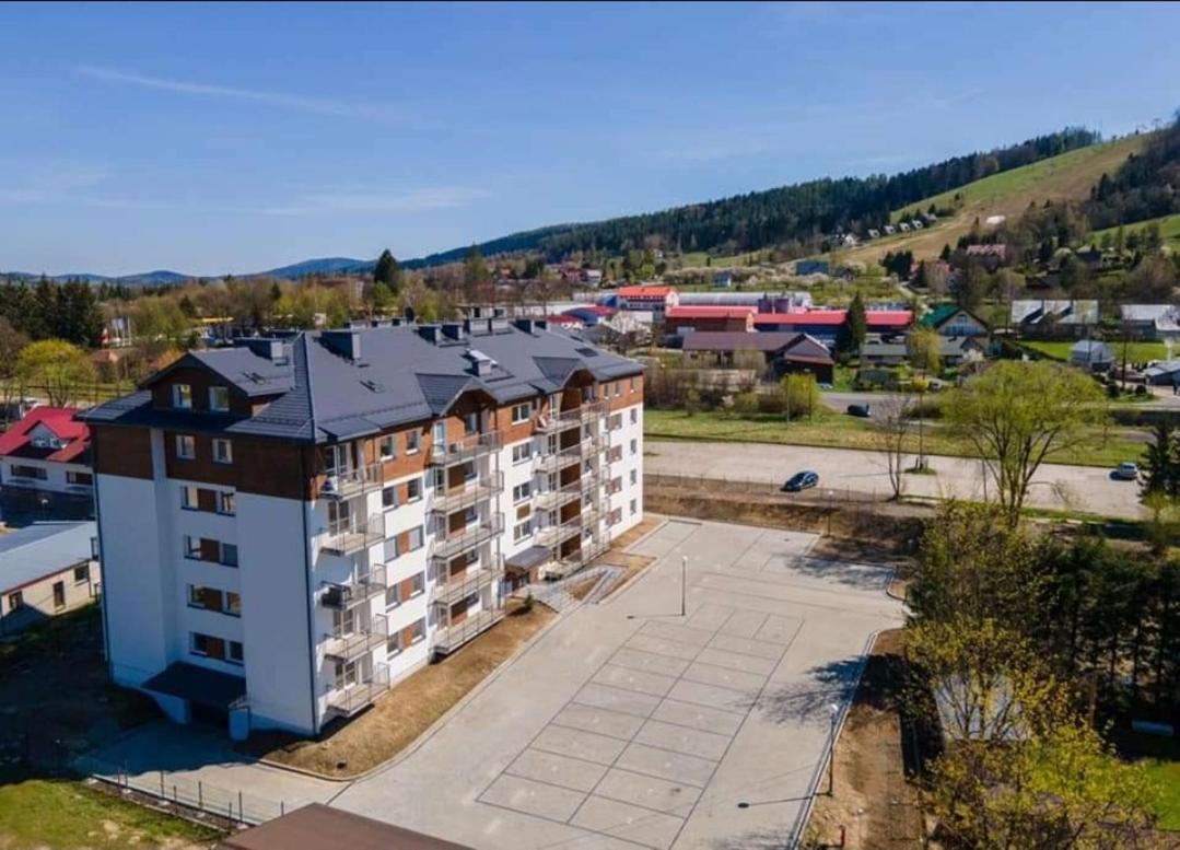 Bieszczady Apartament "Cicha Woda" Apartamento Ustrzyki Dolne Exterior foto